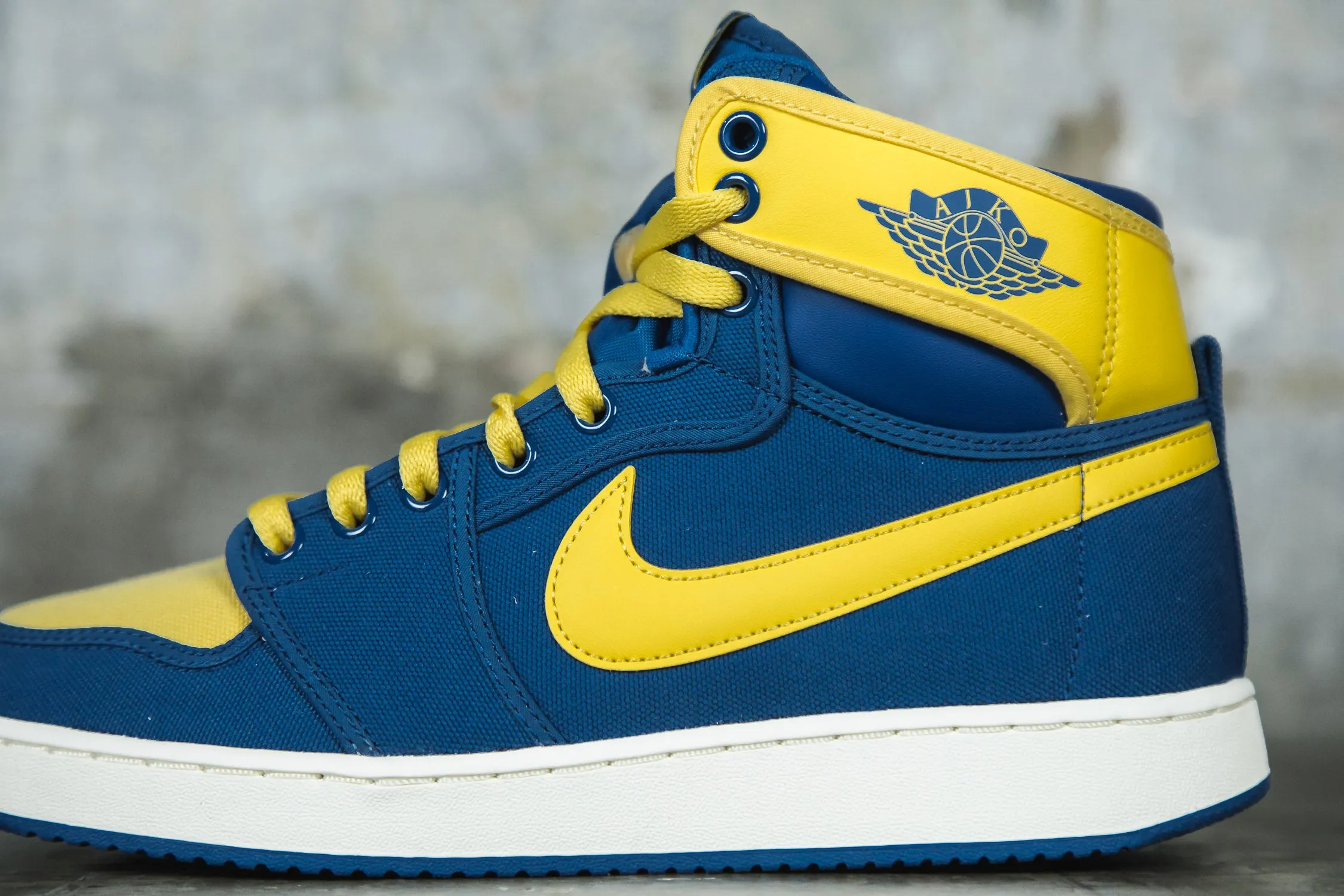 Air Jordan 1 AJKO 'Laney'