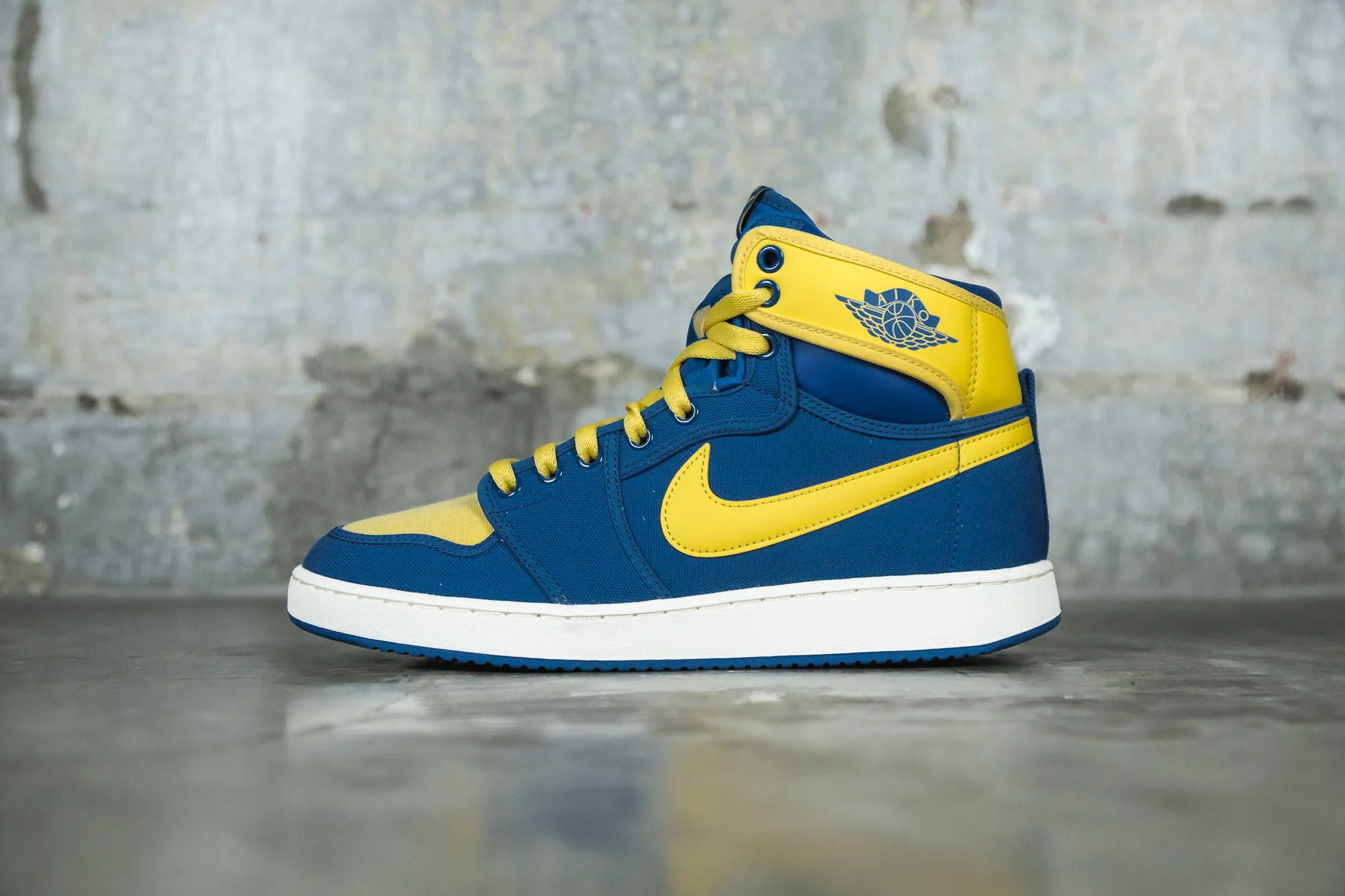 Air Jordan 1 AJKO 'Laney'