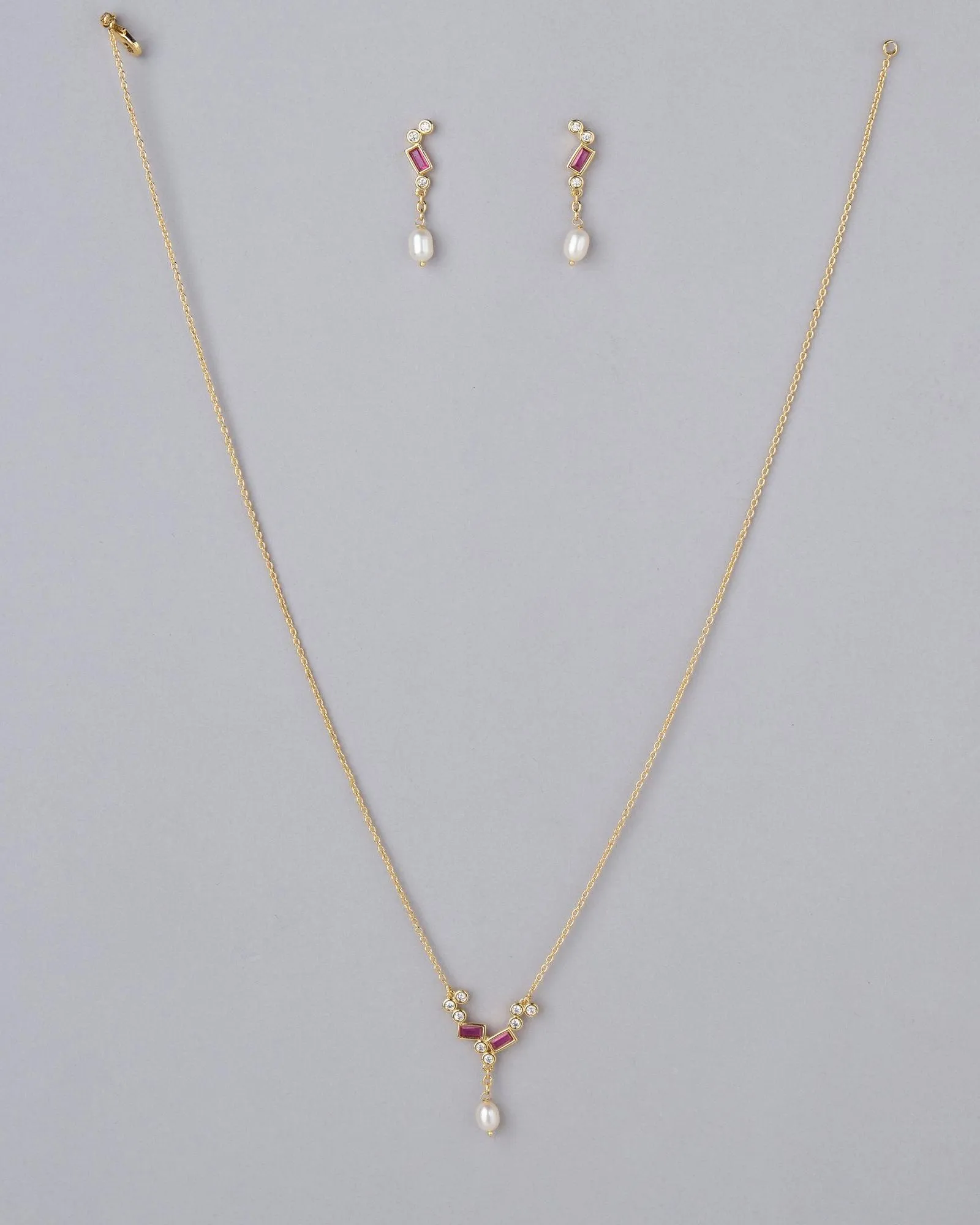 Chic and Slender Pearl Drop Necklace Set