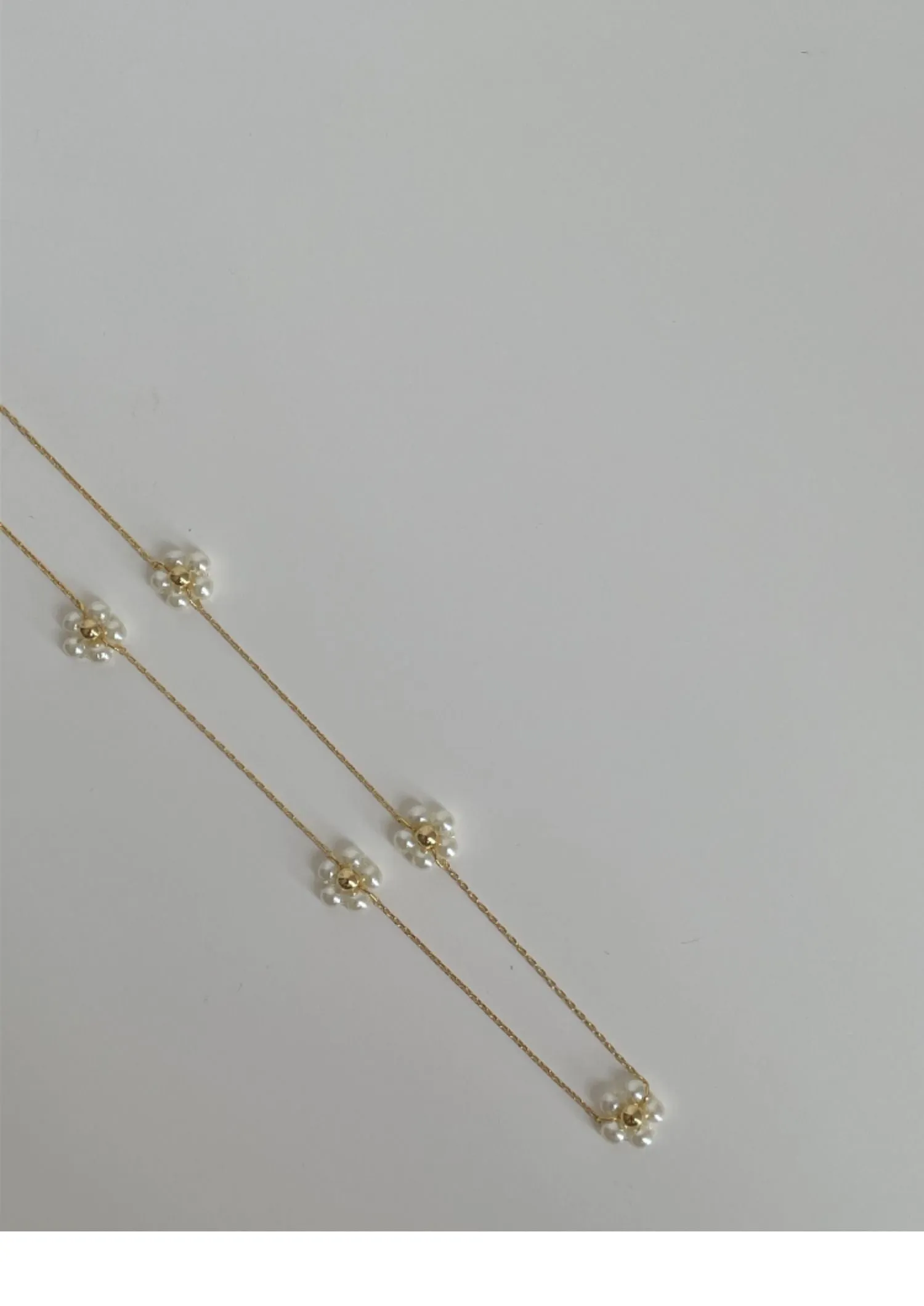 Dainty Flower Pearl Necklace