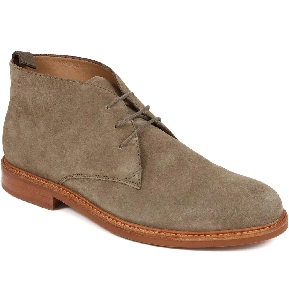 Deacon Suede Chukka Boots - DEACON / 319 224