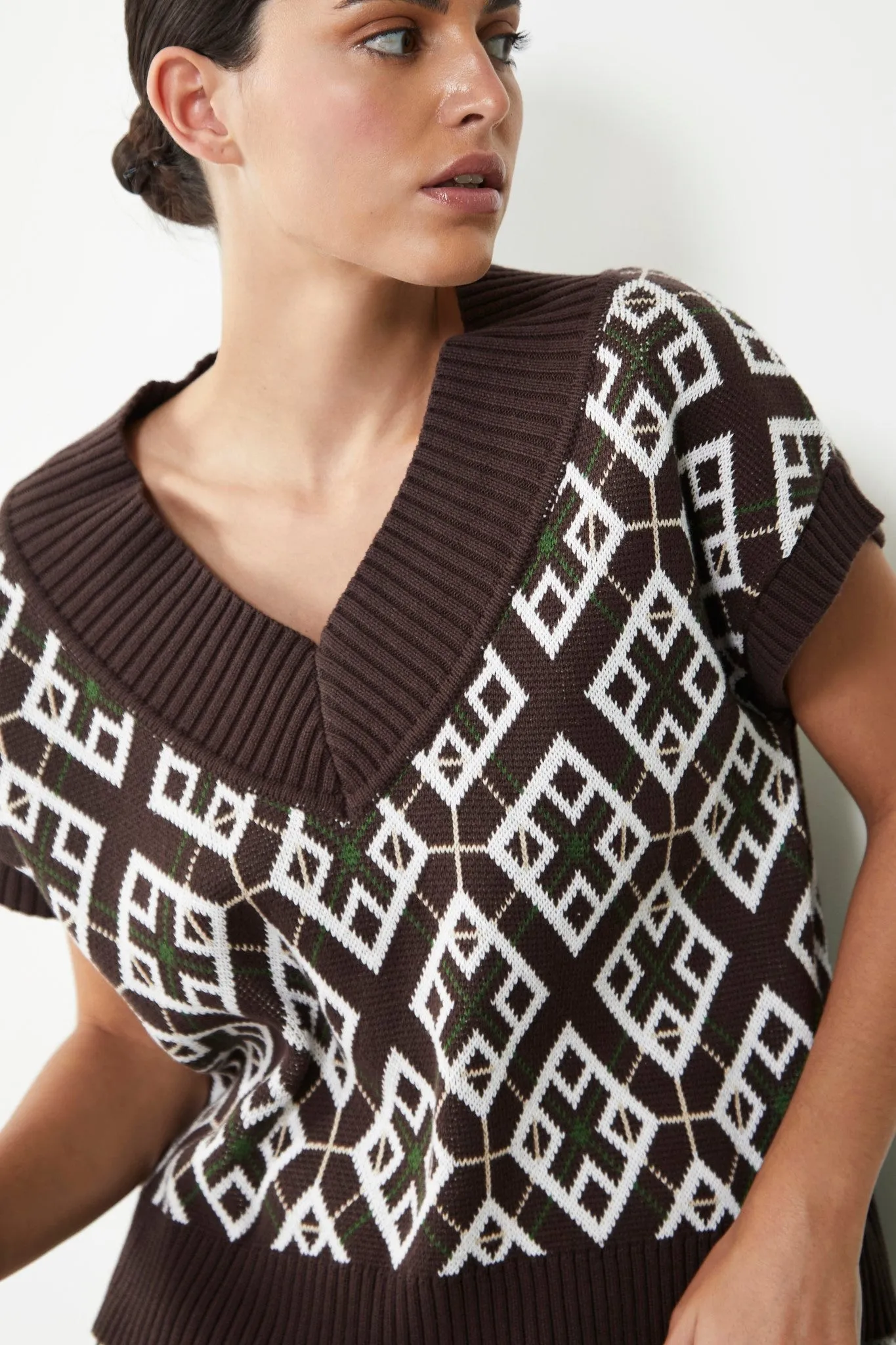 Glamorous Care Brown Geometric Print V-Neck Top