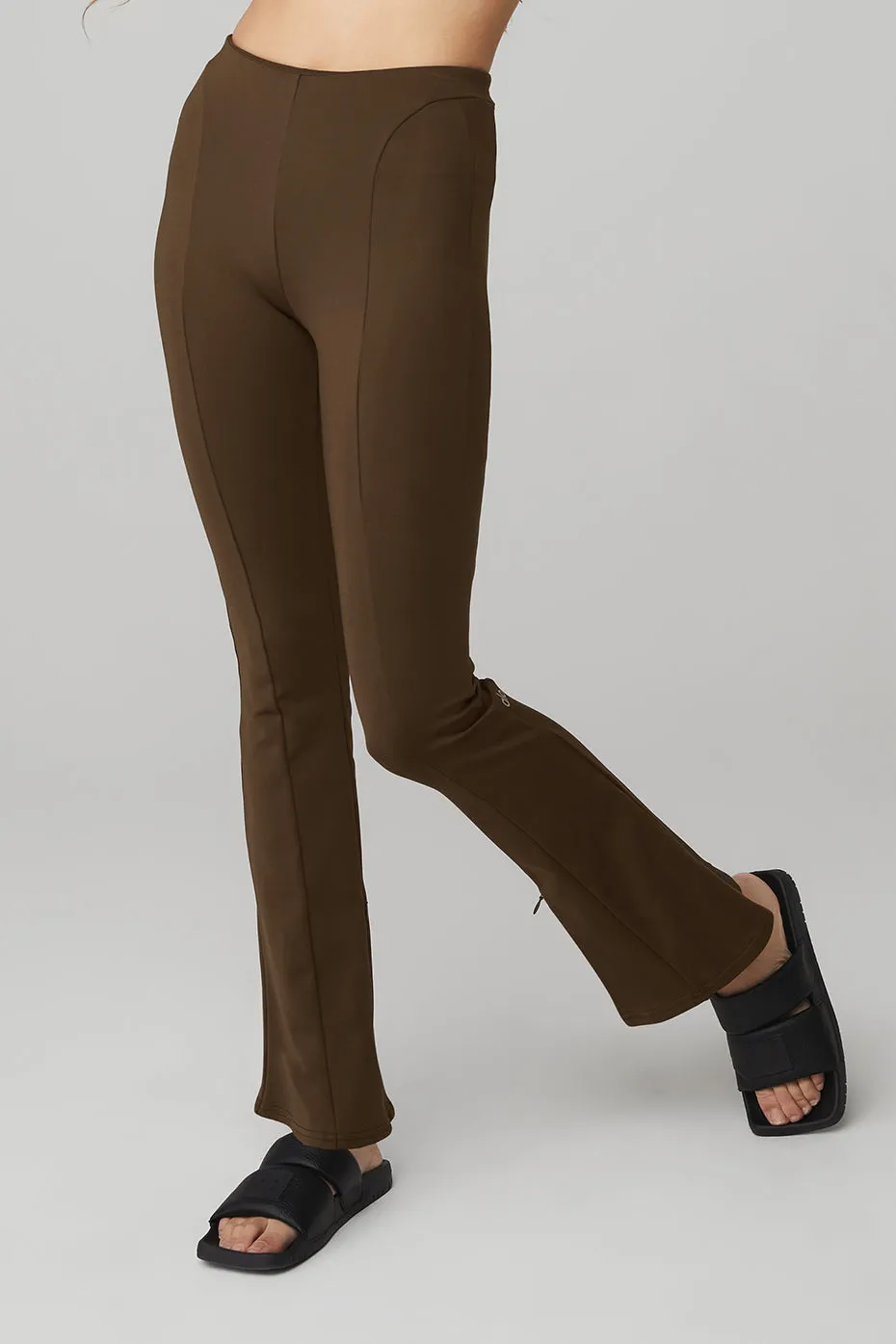 High-Waist 7/8 Zip It Flare Legging - Espresso