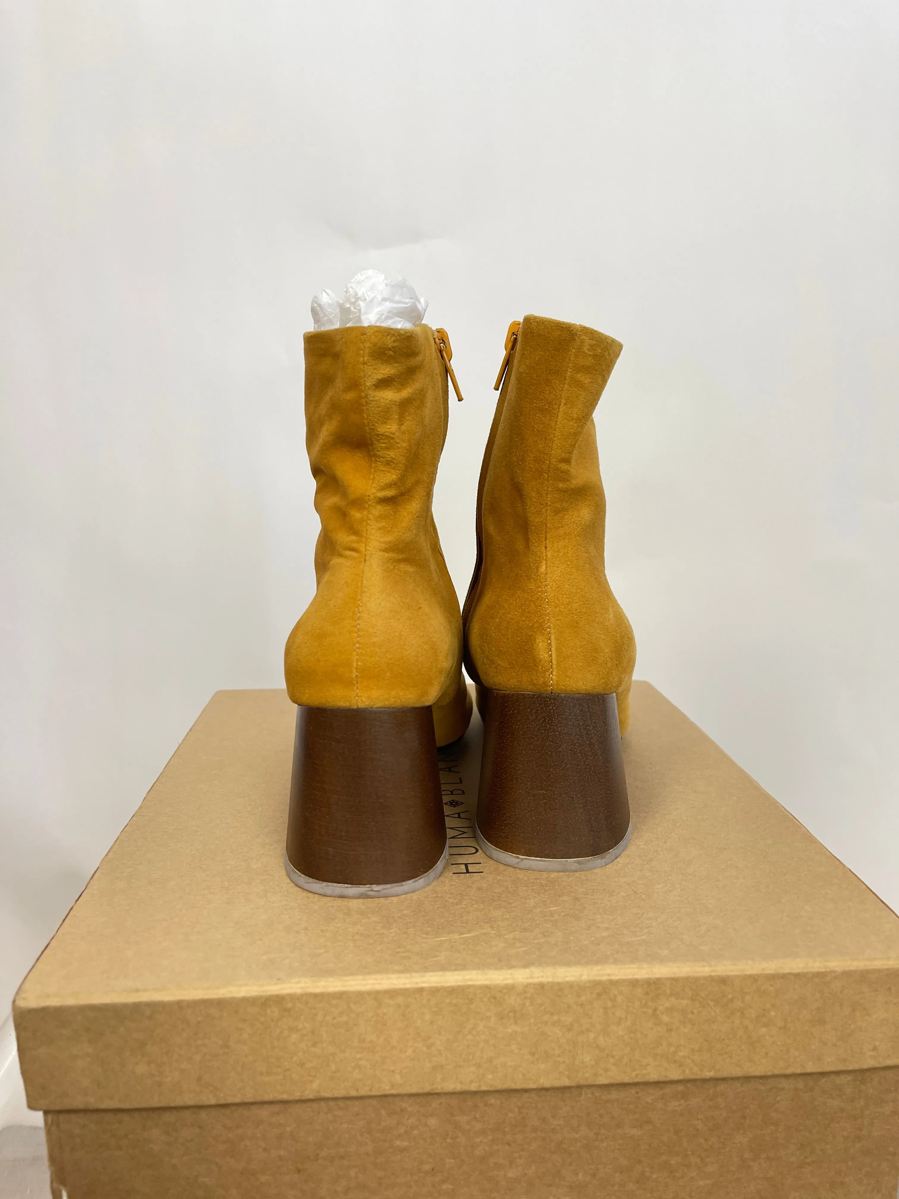 Huma Blanco "Harlow" Bootie - Mustard (36)