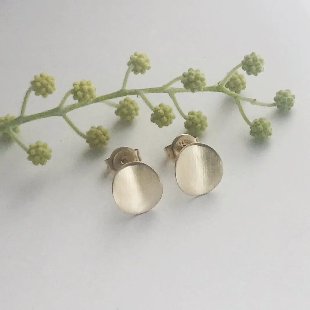 Small Gold Curved Earrings